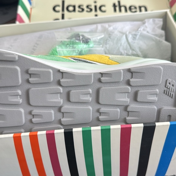 New balance men’s sneakers - Picture 2 of 3